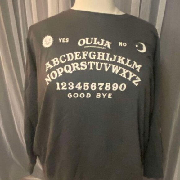 Torrid size 4 (26W) Ouija Board Cozy Fleece Crew Neck Sweatshirt Vintage Black - Picture 3 of 7